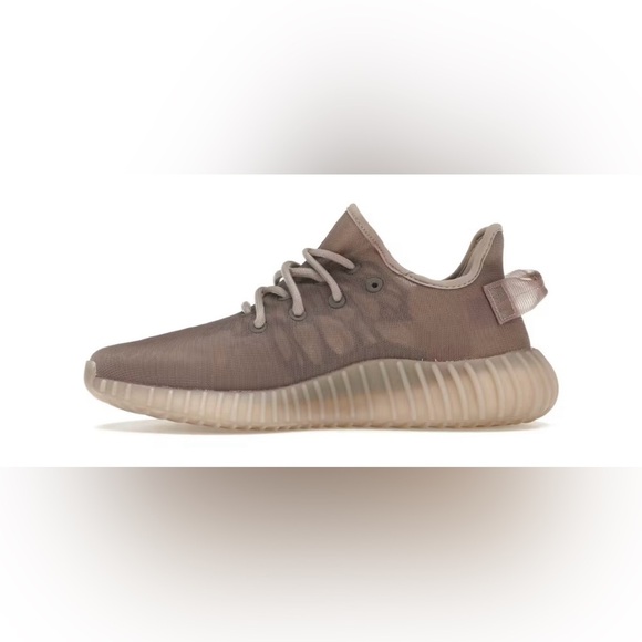 adidas Yeezy Boost 350 V2
Mono Mist
Men 6
Color released exclusively  in EU - Picture 3 of 9